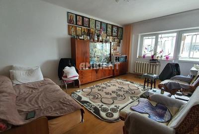Apartament cu 3 camere decomandat în Traian - 7