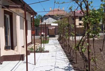 Casă cu 4 camere în Central - 4