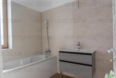 Casă cu 5 camere cu Teren 648 Mp în Corbeanca - 2