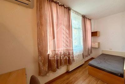 Garsonieră decomandată în Complex Studențesc