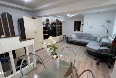 Apartament cu 4 camere decomandat în Petros - 8