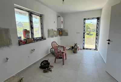 Casă cu 3 camere cu Teren 300 Mp în Vișani - 12