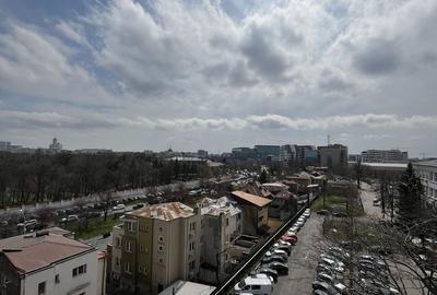 Apartament cu 3 camere semidecomandat în Cotroceni - 2