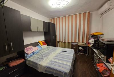 Theodor Pallady, 5 minute metrou 1 Decembrie 1918, pe strada Becatei - 7