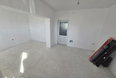 Casă cu 7 camere cu Teren 1775 Mp în Zădăreni - 7