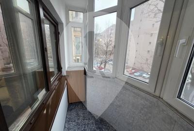 Garsonieră decomandată, mobilată în Militari - 4