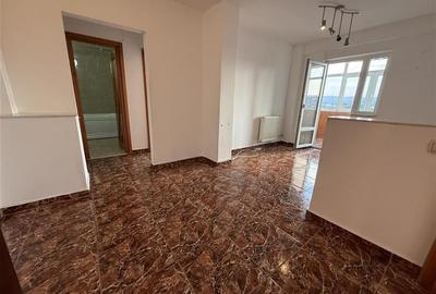 22 Decembrie - 2 camere decomandat - 2