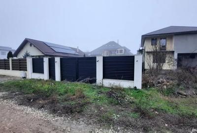 Teren de 320 mp, în Central - 2