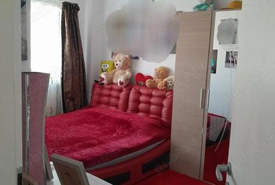 Apartament cu 3 camere decomandat în Tomești - 2