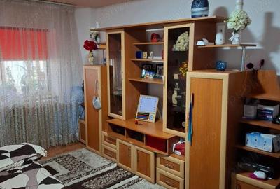 Inchiriez apartament cu 2 camere decomandat Inchiriez apartament cu 2 camere decomandat - 1