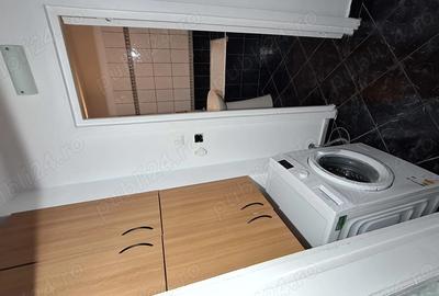 Chirie apartament 3 Camere situat in Micro 16 . Pe termen lung. - 3