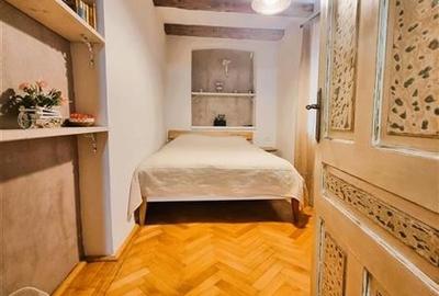 Randament Excelent  Apartament Complet Renovat la 5 Minute de Piata Sfatului - 4