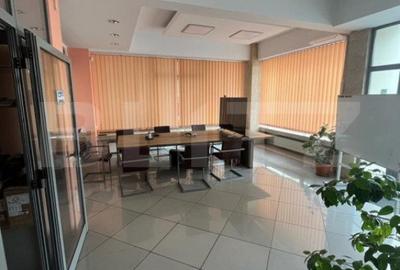 Spațiu comercial, de 274 mp, în Ultracentral - 3