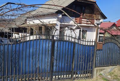 Casă cu 4 camere în Dârmănești - 3