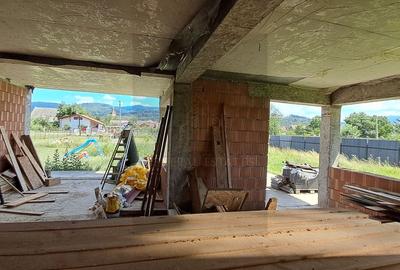 Casa moderna la rosu in Cristian - 12