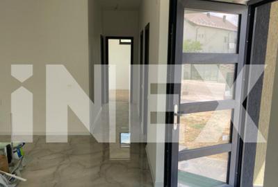 Casă cu 4 camere cu Canalizare în Central