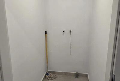 Spațiu comercial, de 83 mp, în Central - 1