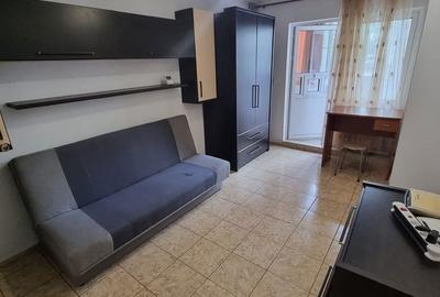 Garsonieră decomandată în Nicolina - 7