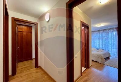 Apartament cu 3 camere de vanzare in zona Schei - 12