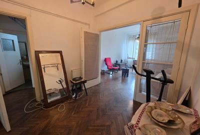 Apartament cu 3 camere semidecomandat, mobilat în Unirii - 12