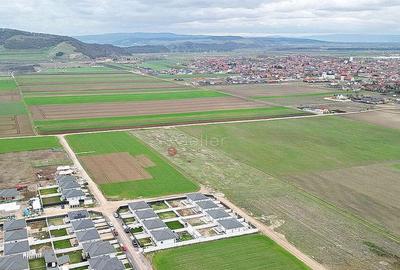 Teren de 427 mp, în Hărman - 4