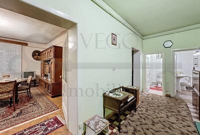 Casa individuala cu 3 camere, 100 mp, teren 450 mp, zona Aviatiei - 14