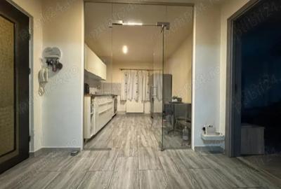 Propietar vand apartament 3 camere decomandat, confort 1 - 2