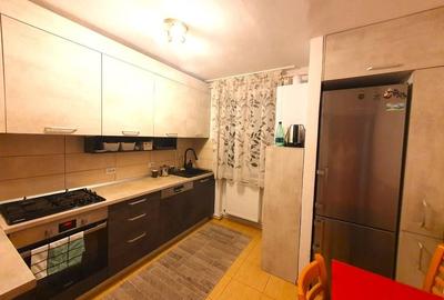 Central, 4 camere, etaj 1, mobilat si utilat - 4