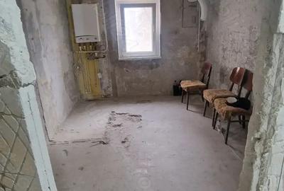 Proprietar vand apartament 3 camere - 7