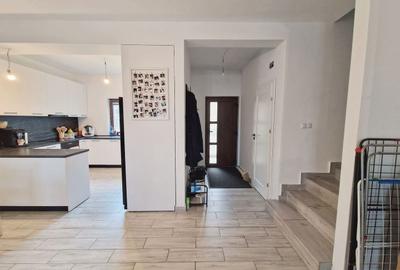 Duplex cu 4 camere cu Canalizare în Dezmir - 18