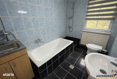 Casă cu 3 camere în Gheorghe Doja