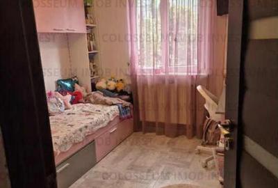 Apartament 2 camere, semidecomandat - zona 13 Decembrie