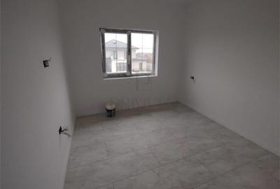 Duplex cu 5 camere cu Canalizare în Moșnița Nouă - 7