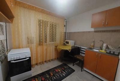 Apartament cu 2 camere decomandat în George Enescu