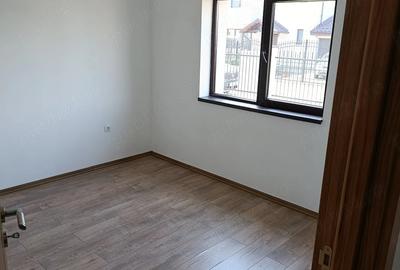 Casă cu Teren 500 Mp în Crevedia