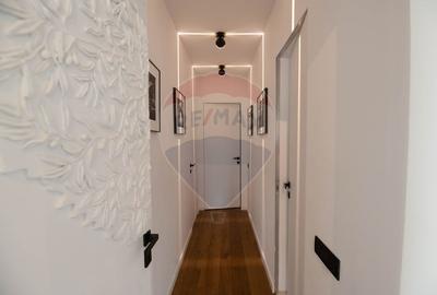 Apartament cu 5 camere semidecomandat în Pipera - 12