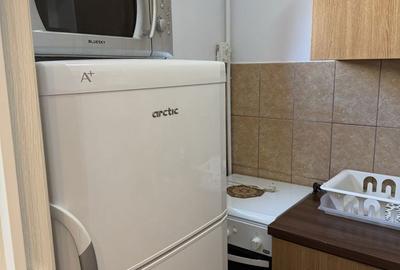 Garsonieră decomandată în Central - 7