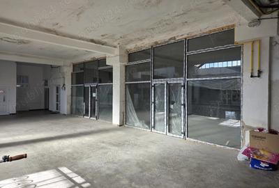 Spațiu comercial, de 160 mp, în Traian - 2