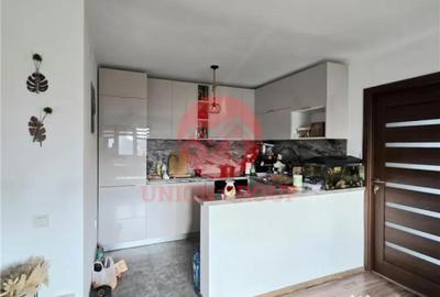 Casă cu 4 camere cu Teren 690 Mp în Corbu - 4