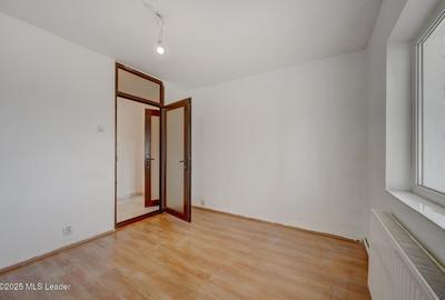 Apartament cu 3 camere semidecomandat în Giurgiului - 12