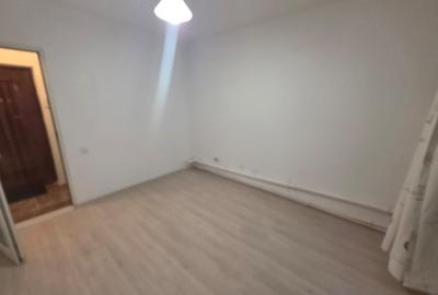 Apartament cu 2 camere nedecomandat în Tomis Nord - 4