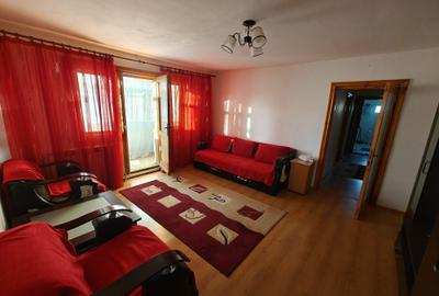 Apartament cu 3 camere ~ Zona Micro 3 / Iazul Morilor ~ cu imbunatatiri Apartament cu 3 camere ~ Zona Micro 3 / Iazul Morilor ~ cu imbunatatiri - 9