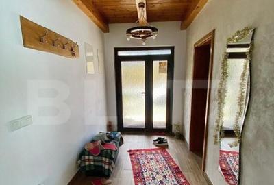 Casa de vanzare in Colibi?a, aproape de lac - 2