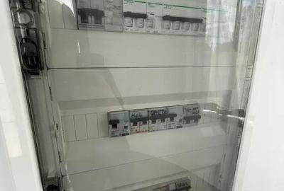 Casă cu 5 camere cu Canalizare în Central