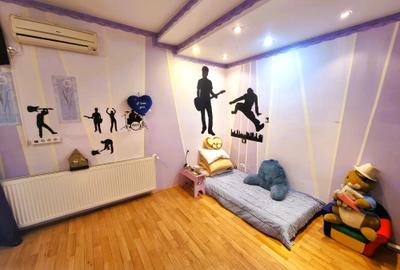 Casă cu 8 camere cu Canalizare în Iancu Nicolae - 17