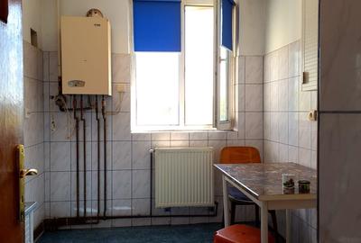 Apartament cu 2 camere semidecomandat în Craiovei - 12