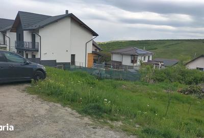 Teren de 755 mp, în Bârnova - 2