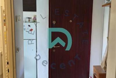 Garsonieră decomandată, mobilată în Astra - 4