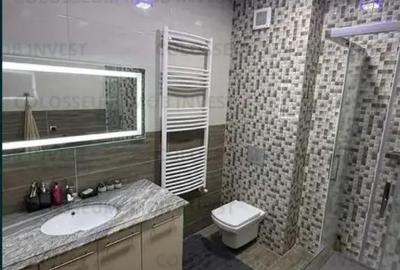 Apartament cu 3 camere decomandat în Tractorul - 3
