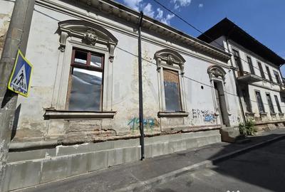 Casă cu 7 camere cu Teren 566 Mp în Unirii - 8